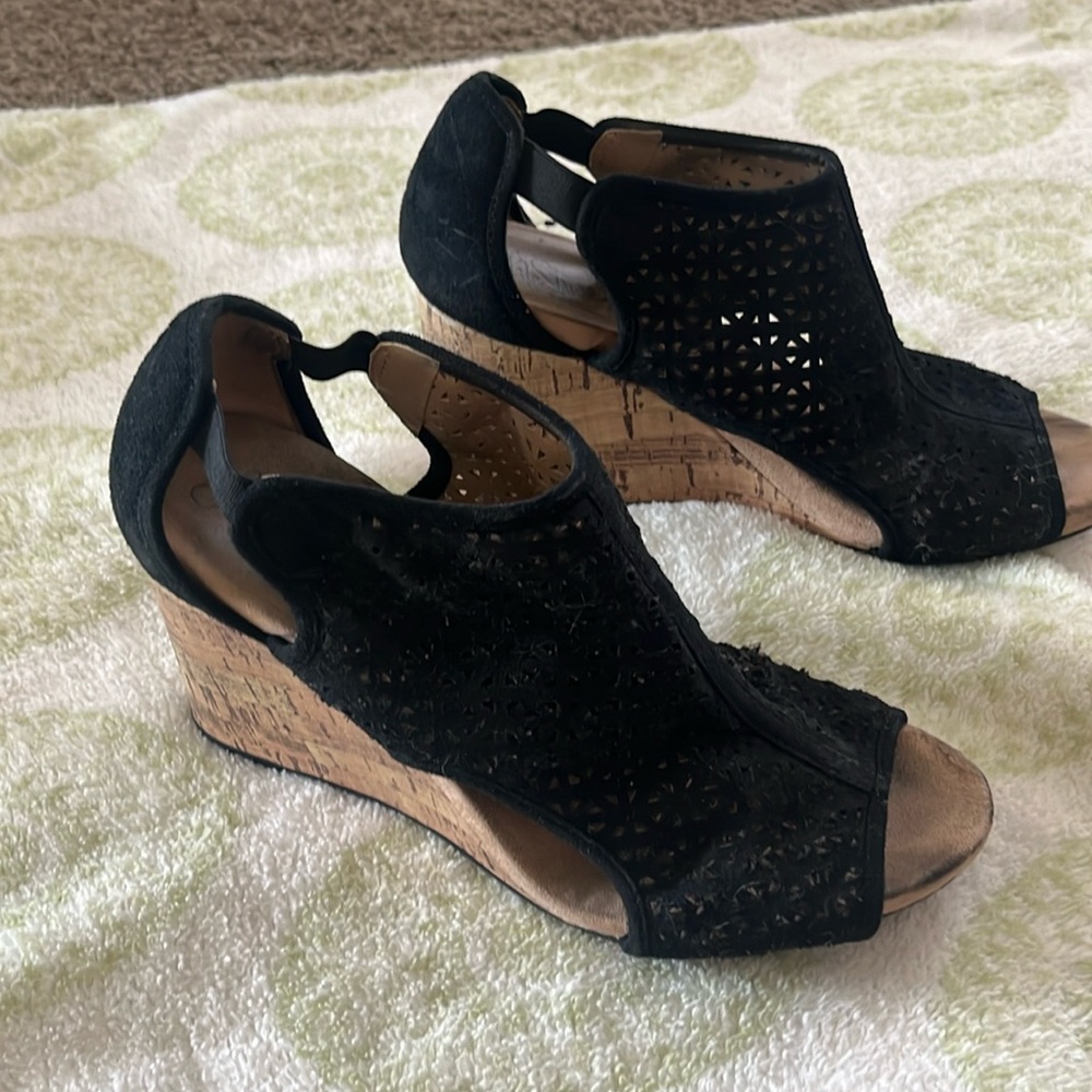 Black wedge sandal